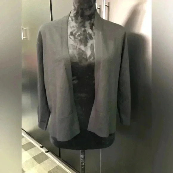 Nina Leonard Bolero, Open front,classic black sweater/cardigan - Picture 1 of 9